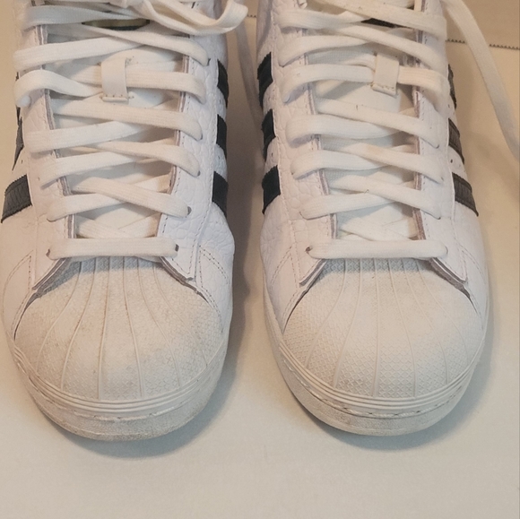 Adidas men's size 8.5 - Picture 8 of 9